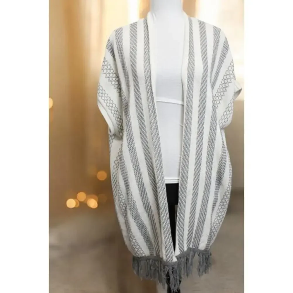 Olive +‎ Oak Open Front Fringe Cardigan Women M Cream Gray Striped Boho Kimono